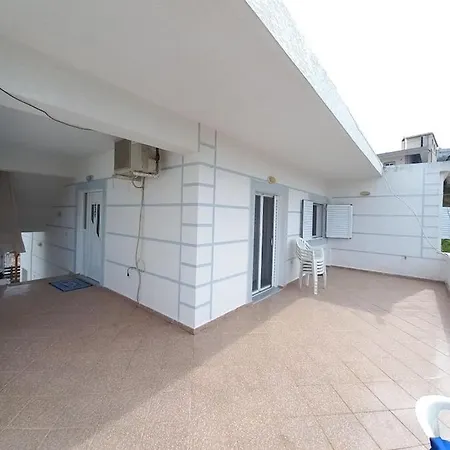 Apartment Dervishaj Ksamil