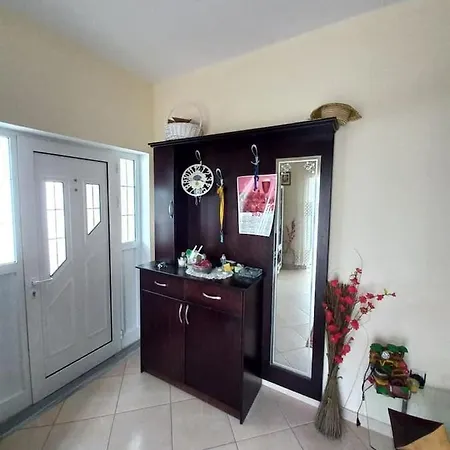 Appartement Dervishaj *