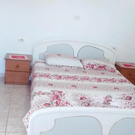 Dervishaj Daire Ksamil