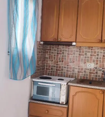 Dervishaj * Ksamil