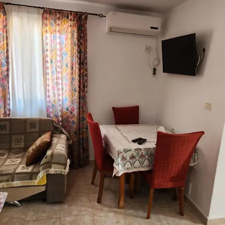 Dervishaj Apartment