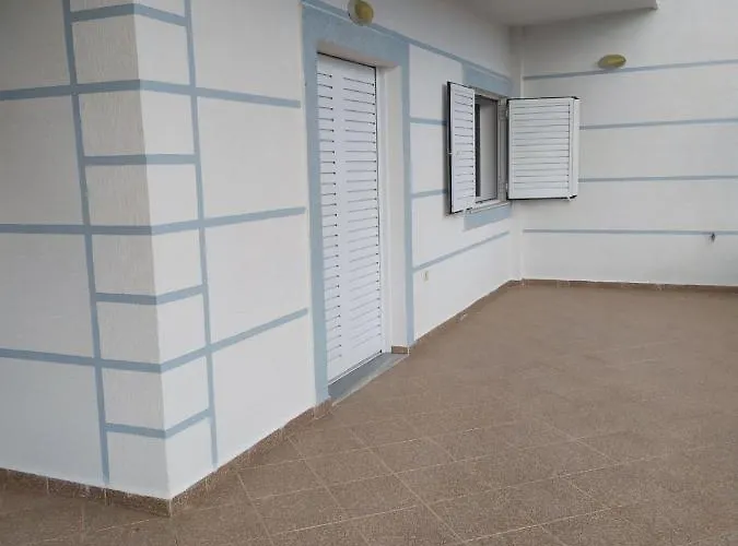 Dervishaj Appartamento *